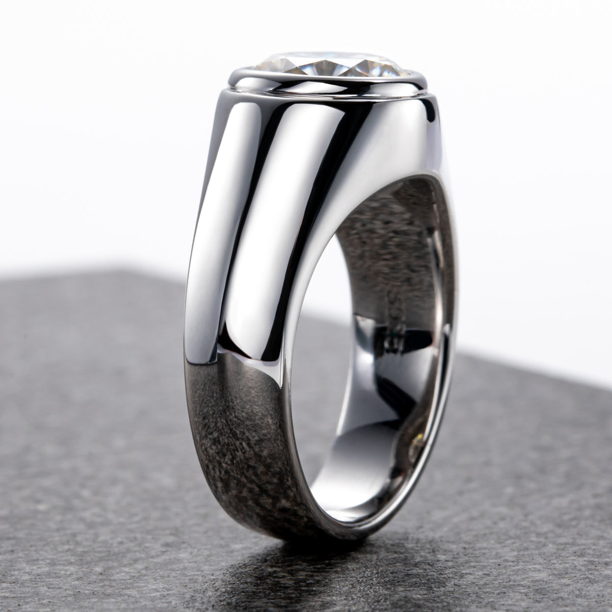 4CT MEN'S RIng