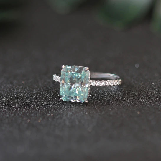 Colorful Ice Flower Cut Moissanite Ring for Women Is in Mint Green Tone S925 Silver, Showing An Elegant Temperament Perfectly.