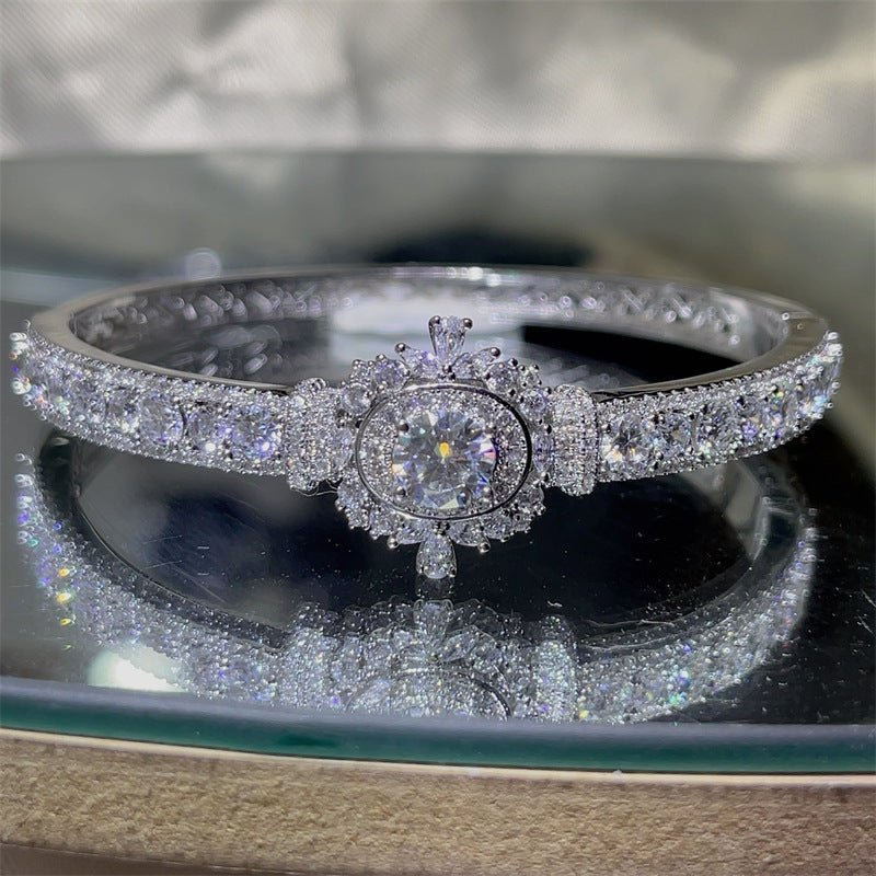 VVS1 Moissanite Tennis Bracelet for Women, Full Pavé Halo Bangle – view 1