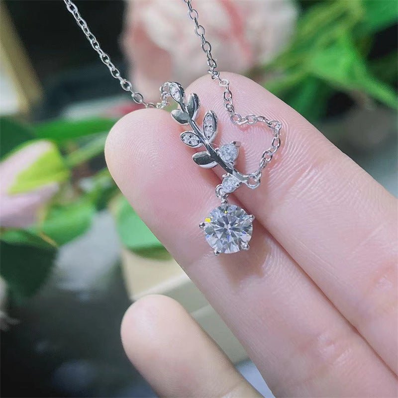 Women’s Moissanite Leaf Pendant Necklace, Clear Stone Collarbone Chain, Gift Jewelry – view 2