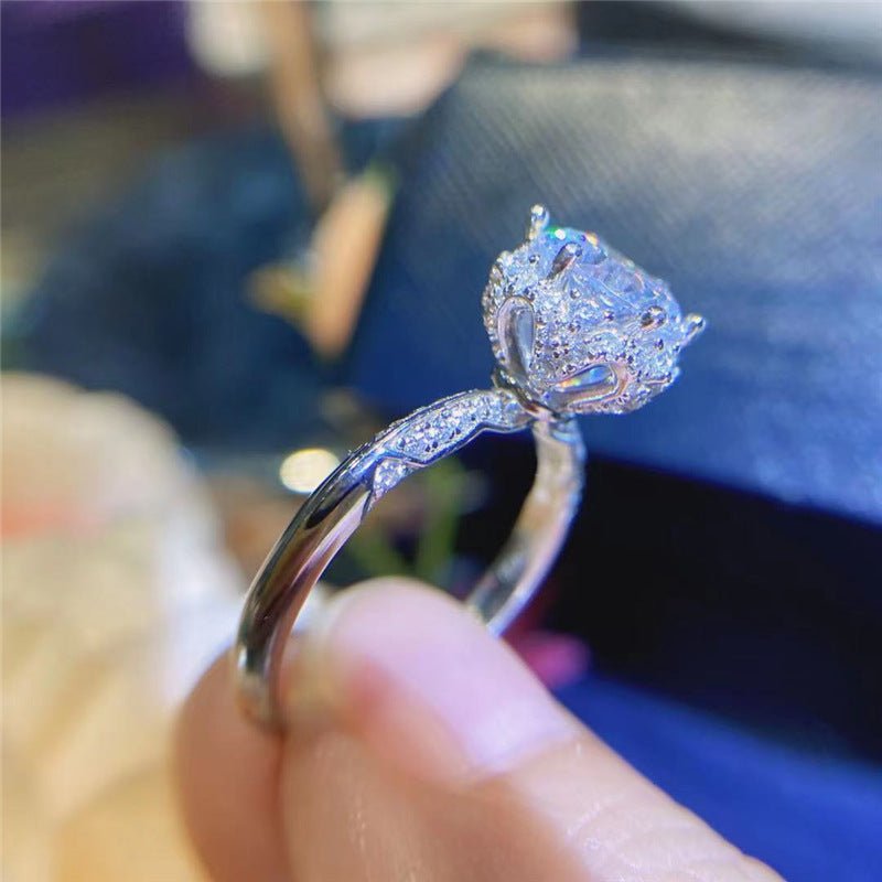 VVS1 Moissanite Ring in 925 Silver, Polished Claw-Set Engagement Style – view 2