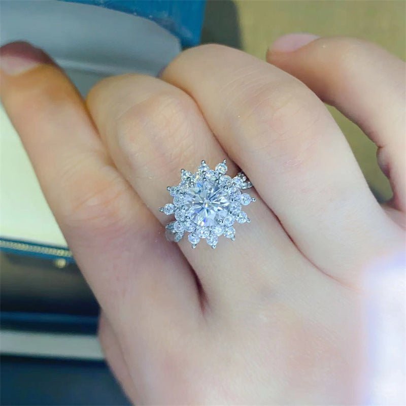 AU750 White Gold Heart-Shaped Moissanite Ring for Women, Sizes 8-18 – view 2