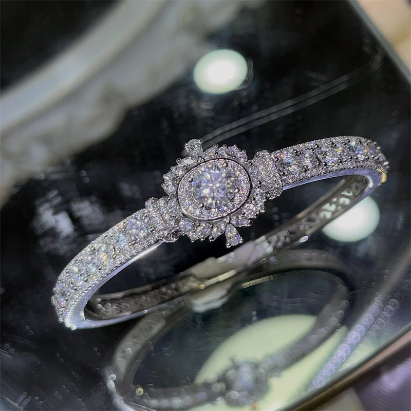 VVS1 Moissanite Tennis Bracelet for Women, Full Pavé Halo Bangle – view 2