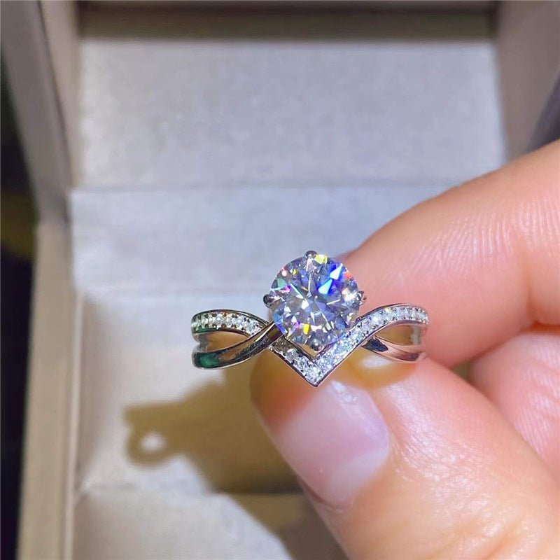 VVS Moissanite Engagement Ring for Women, Four-Prong Round Solitaire Ring with Pavé V Band – view 1