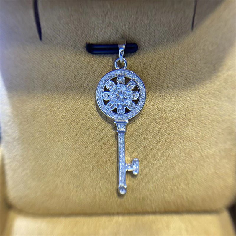 D-Color Moissanite Key Pendant Necklace, AU750 Geometric Charm – view 3