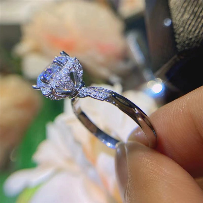 VVS1 Moissanite Ring in 925 Silver, Polished Claw-Set Engagement Style – view 3