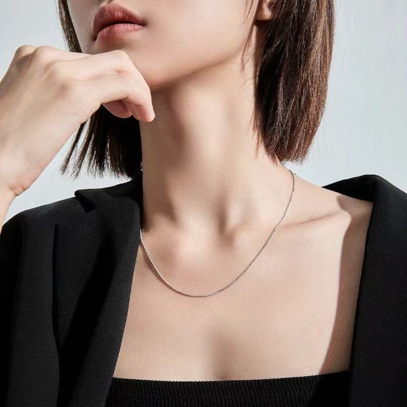 Twisted Chain Necklace for Women, Minimal Layering Neck Chain in White, Yellow and Rose Tone – view 3
