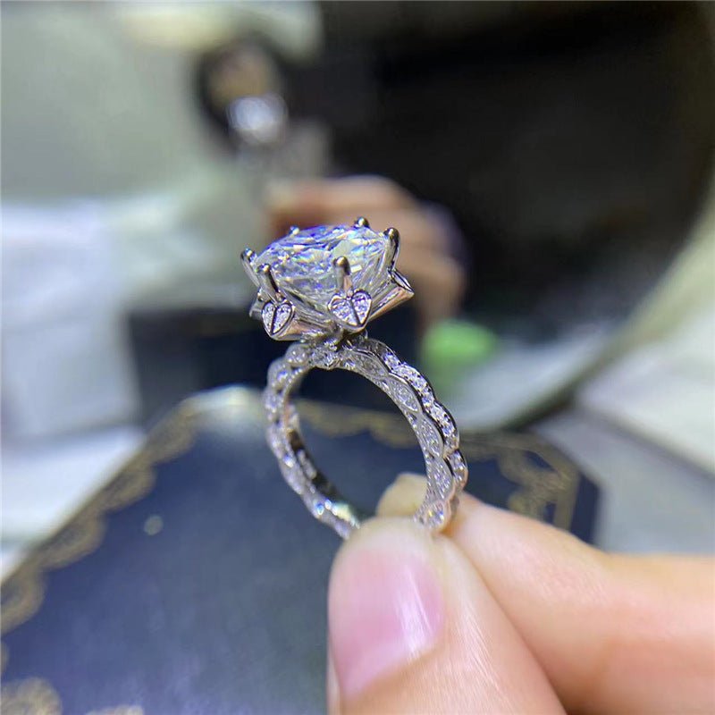 Flower-Inspired Moissanite Ring for Women, 18K White Gold, 5 Carat Style – view 3