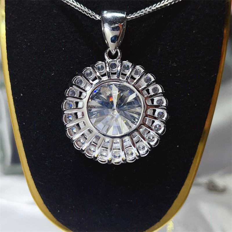 Large Round Halo Moissanite Pendant Necklace for Women, 20 Carat Look Statement Chain – view 4