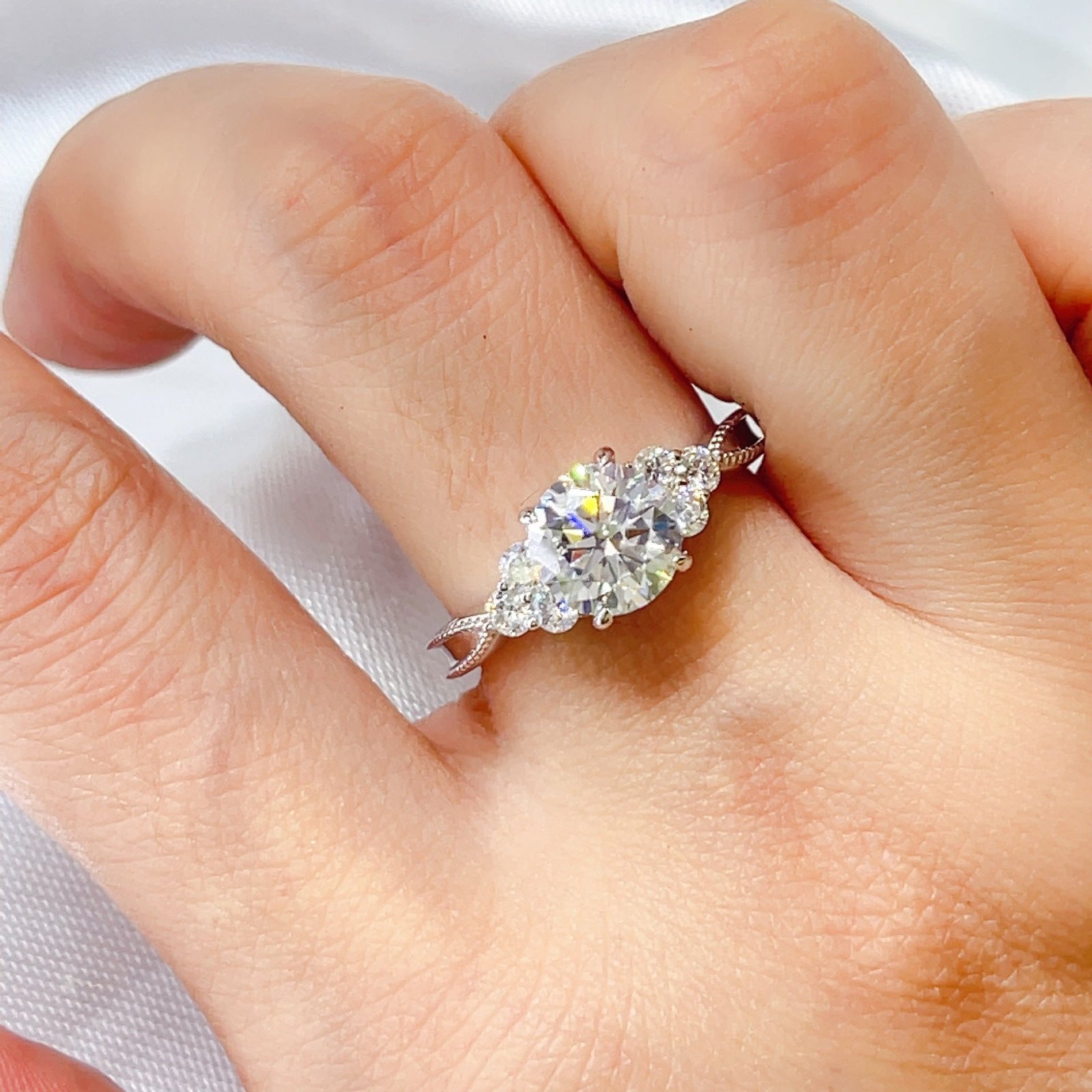 European And American Inspired Geometric Ring For Women – view 4
