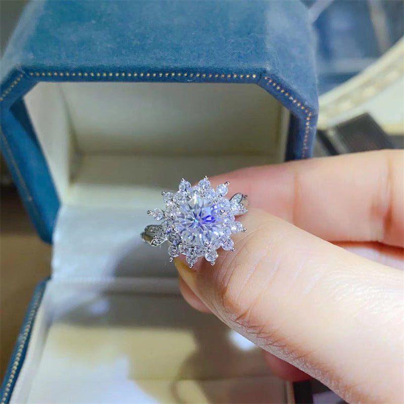 AU750 White Gold Heart-Shaped Moissanite Ring for Women, Sizes 8-18 – view 4