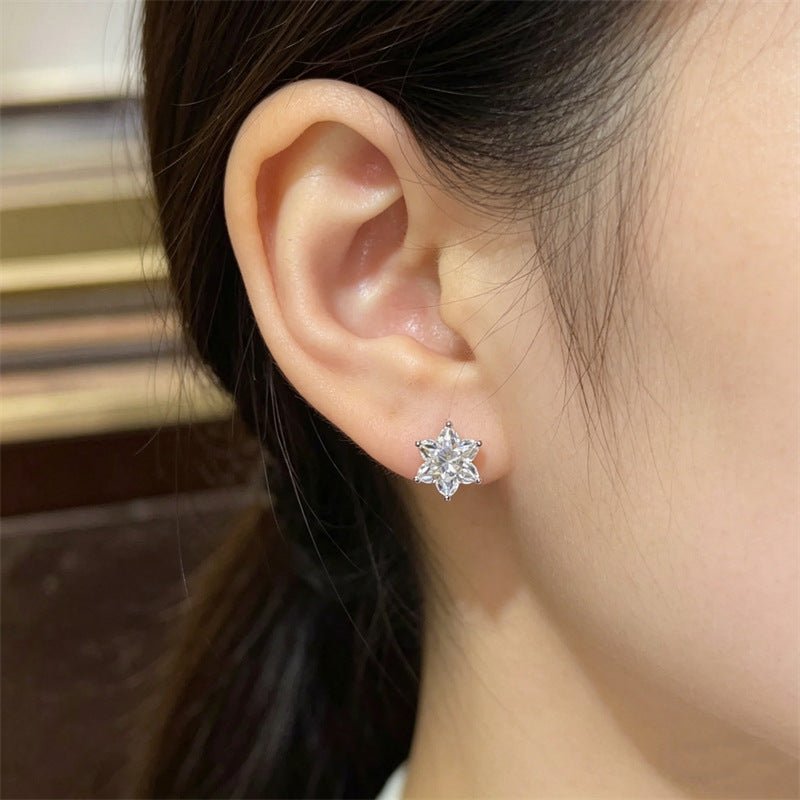 4CT Star Cut Moissanite Stud Earrings for Women, D Color VVSI Silver Gold-Plated Floral Star Earrings – view 4
