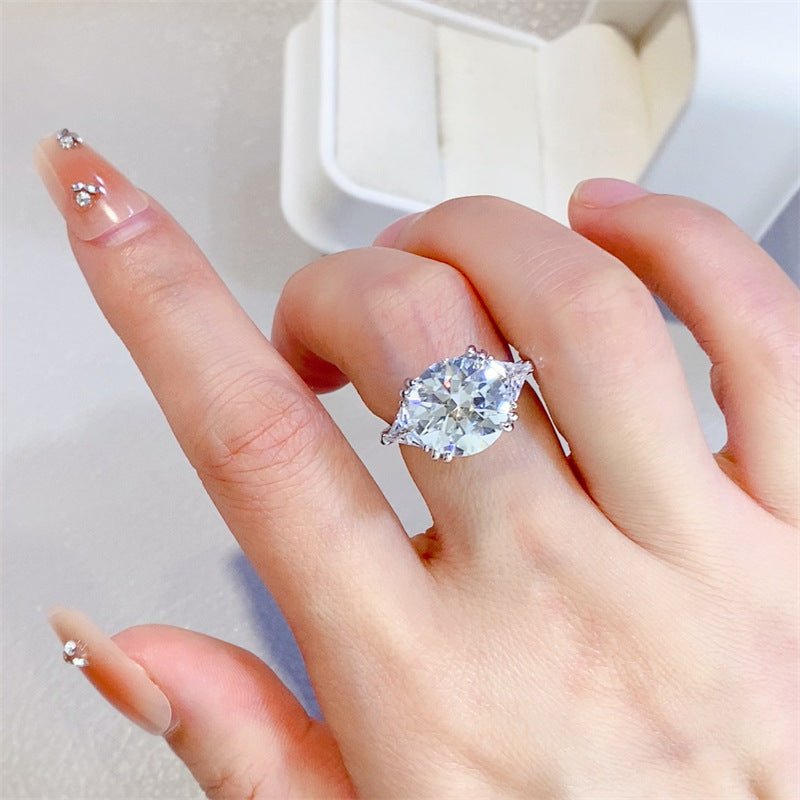VVS Moissanite Ring for Women, 2 Carat Round Three-Stone Engagement Ring, 5 Carat Option – view 6