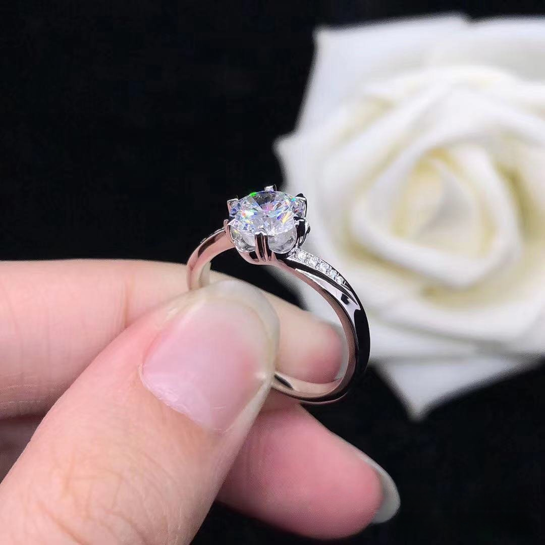 Round Cut Moissanite Ring, Polished Pavé Band, 0.8ct/1ct Gift Jewelry