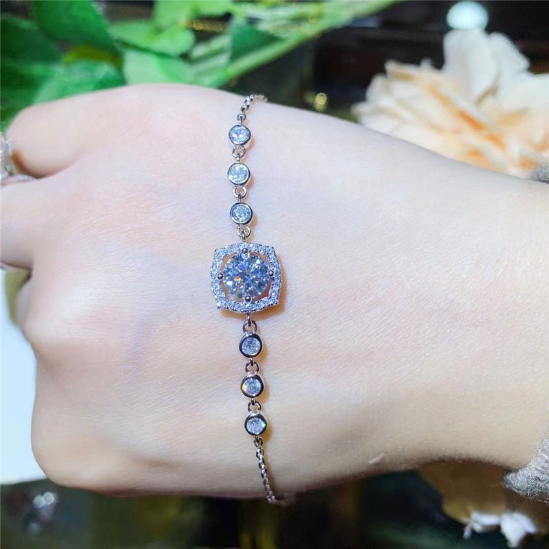 Moissanite Clover-Style Bracelet, Tennis Bracelet with Sparkling Center Stone