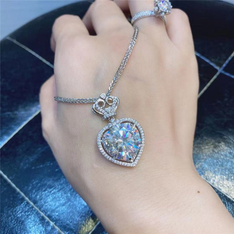 Heart Pendant Hand Chain Bracelet, Sparkling Moissanite Style Jewelry